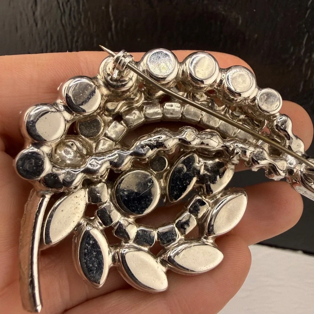 Vintage Estate Brooch Silver Tone Rhinestone Cluster Spray Floral